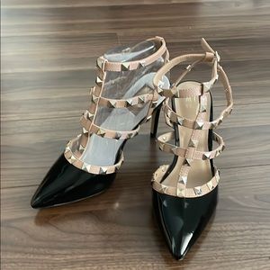 Mix No. 6 Liraven pumps